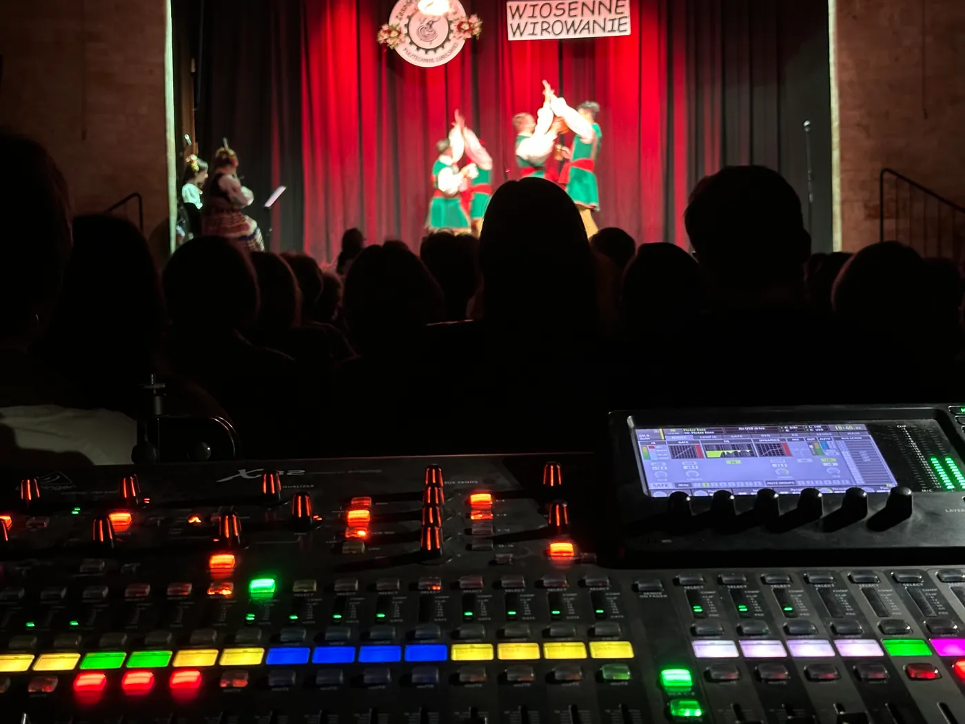 Wiosenne wirowanie, Dom Kultury LSM